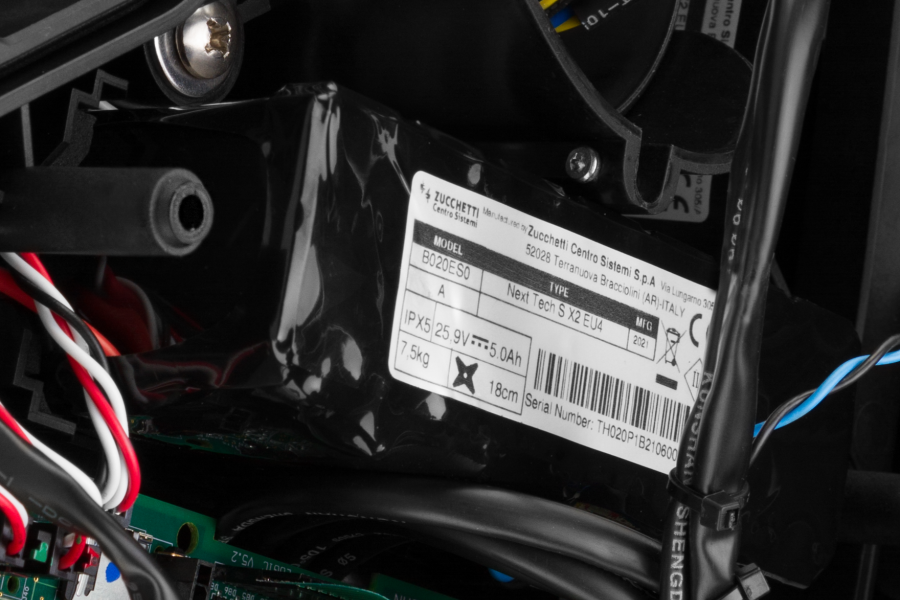 Газонокосилка робот CAIMAN Tech X2 Elite S+ (5 Aч), 1300 кв.м, 18 см, 7,3 кг	