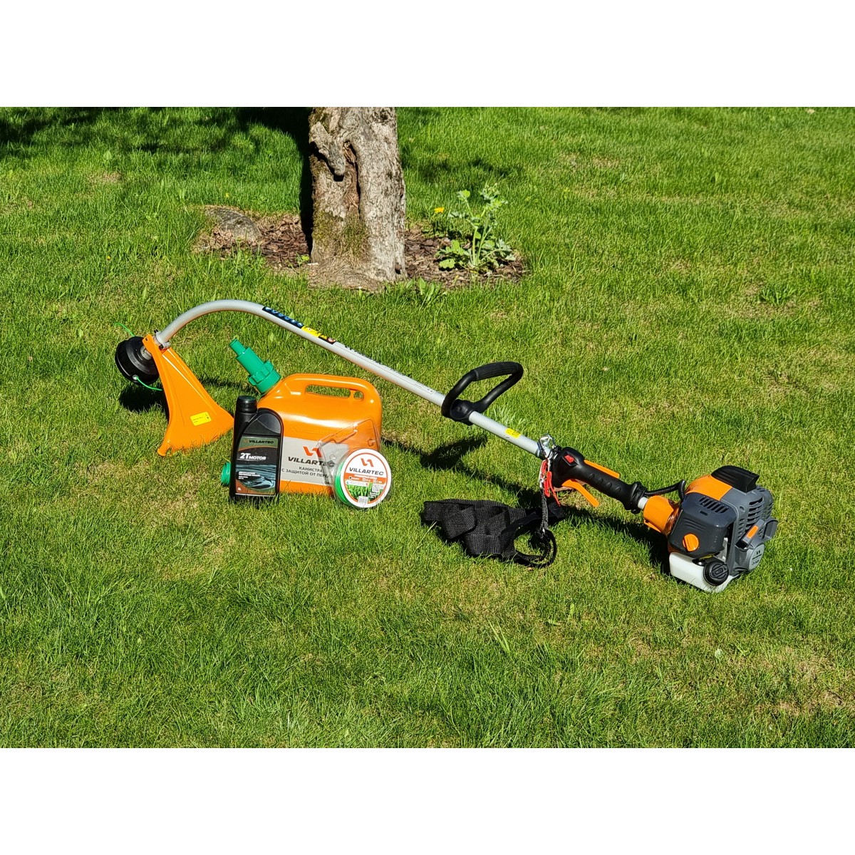 Бензотриммер VILLARTEC  CB242B 0,9 кВт/1,2л/с,25,4 см3, трим. гол. M8*1,25, леска 2,0мм