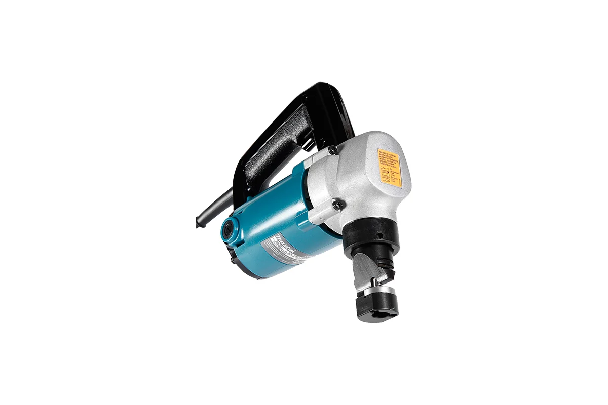 Makita Эл.Ножницы JN 3200, высечные по металлу,  660Вт, мягкая сталь3,2мм,нержавейка 2,5мм, кейс