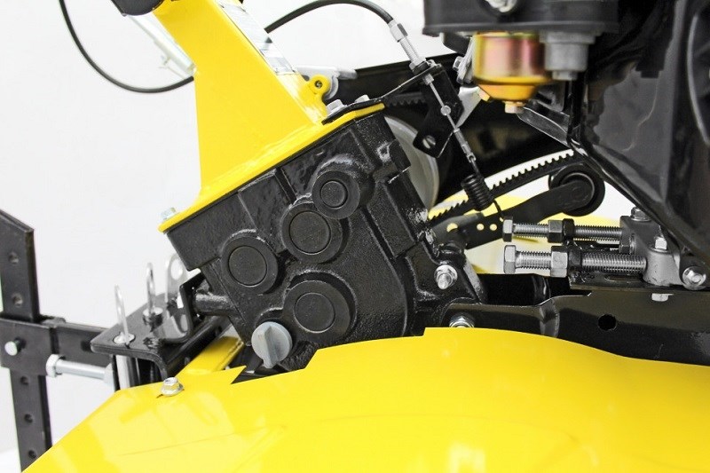 Мотоблок HUTER MK-7500P, 7л.с.,4хт.дв.208см3.,бак 3,0л, ш.обр.100см, 93кг