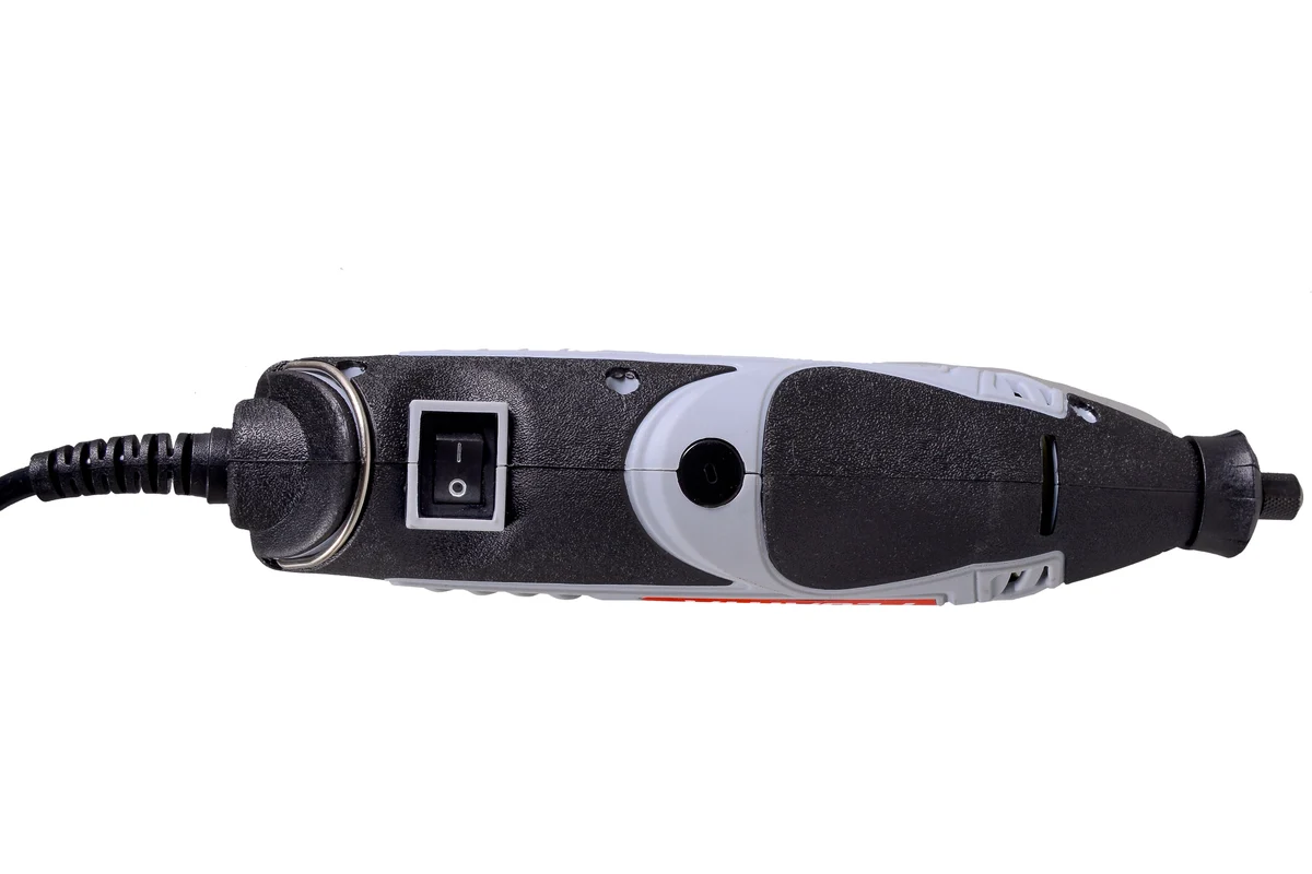 РЕСАНТА Г-180ЭГ  Эл. гравер, 180 Вт, 34000 об/мин, цанга 2,3-3,2 мм, гибкий вал, насадки, кейс