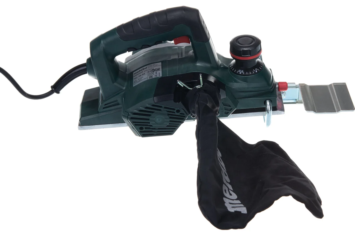 METABO Рубанок HO 26-82, 620Вт, ножи 82мм, гл. строг. 0-3мм, 17000об/мин., кор.