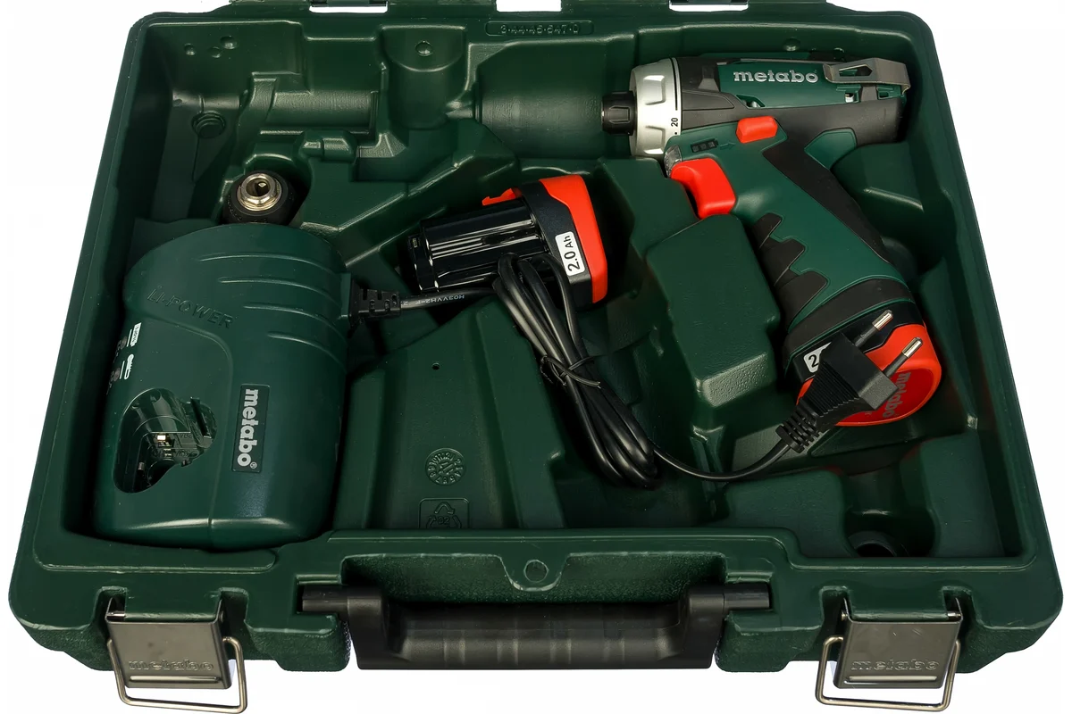 Metabo PowerMaxx BS Basic Set Акк.винт. 10.8В 2*2.0,LC40,патр.,кейс + набор оснастки