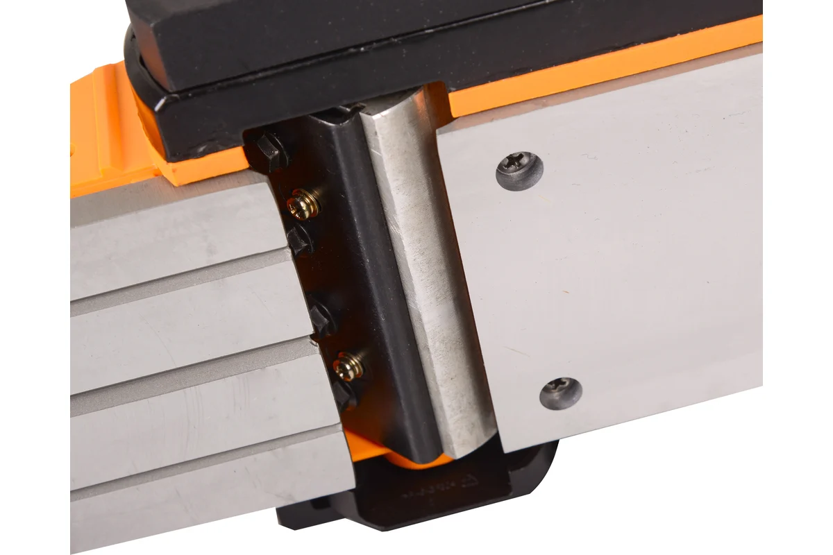 ВИХРЬ Р-110/1300  Рубанок, 1,3 кВт, 15000 об/мин, шир/гл. строг. 110/3мм, 5 кг